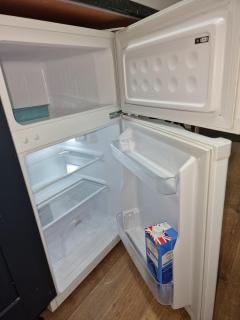 NightRest Homes - Studio Flat - Free Parking - 5 Minutes to Luton airport - 4