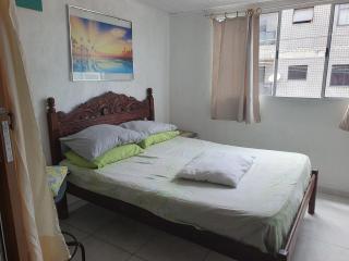 Kitnete segundo piso, Praia do Morro 300mts - 6