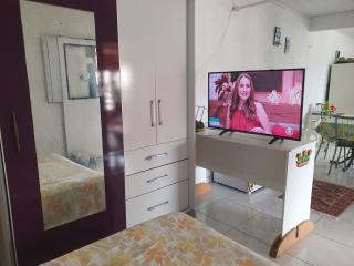 Kitnete segundo piso, Praia do Morro 300mts - 2