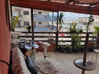 Kitnete nova segundo piso, Praia do Morro 300mts - 1