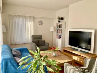 Charming Sunny 100m2 Entire Apartment with 2 bedrooms - 1