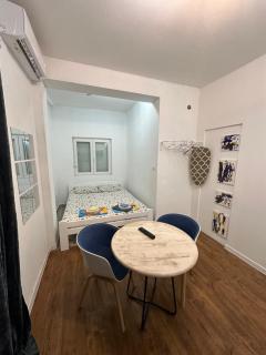 AK mini studio u centru - 4