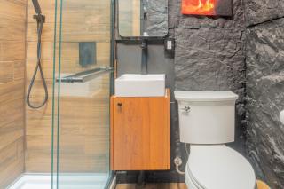 Off-Grid Getaway with Ocean Views in Paradise - 4