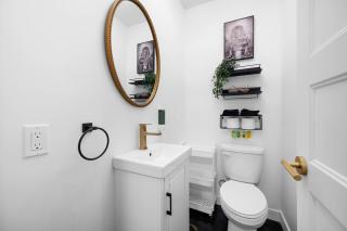 Downtown Stay 2 free parking AC 10 Guests - 6