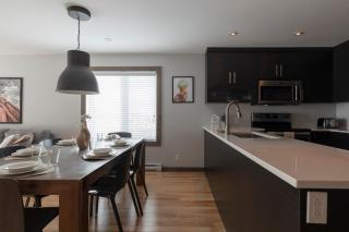 Ski In Out - 2 floors and storage - 8