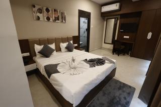 Hotel Raj Residency - 8
