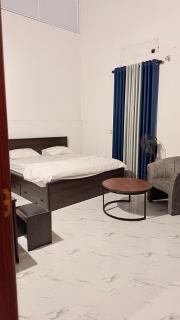 Lady Lavinia Inn - 2