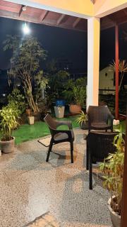 Lady Lavinia Inn - 1