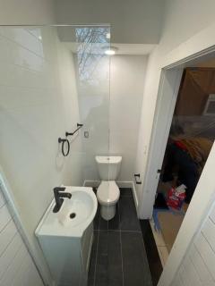 4 Bed Duplex near Goodale Park - 8