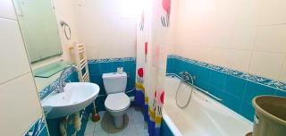 Ennasr City - Appartement Très Propre avec WiFi Fibre et Emplacement Idéal et Calme - Chaines International - Series et Films Netflix - Proche Commerces et Restaurants Rue Hedi Nouira - Service Navette - 7