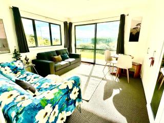 Kererū Garden Apartment - 9