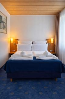 Luna Inn Stuttgart City - Stuttgart - 1