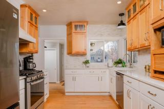 Family Retreat - 4 Bed 3 Bath Fireplace & Fun - 7