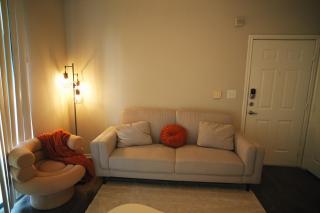 Charming 1 bed, 1 bath apartment - 5