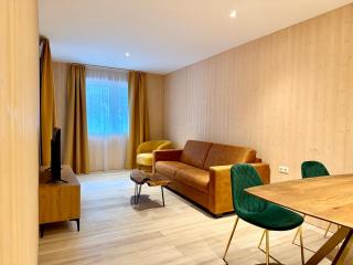 Treehouse - Alpinlake Apartments - 9