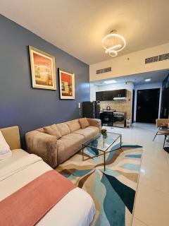 Luxury Studio Apartment In Dubai Marina - 3