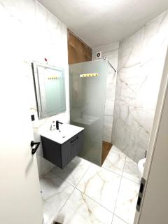 Modern City Apartment in Prizren - 8