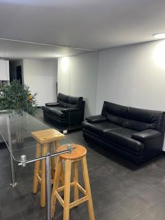 Apartamento Moderno, cerca Zona T - 9