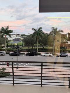 Stylish Urban 5350 Park Doral - 5