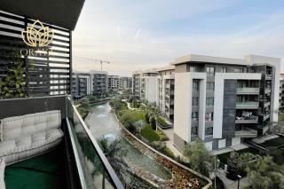 Privado Luxury Lakeview 2BR - 5