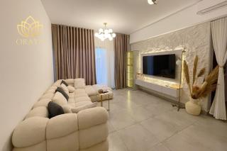 Privado Luxury Lakeview 2BR - 3