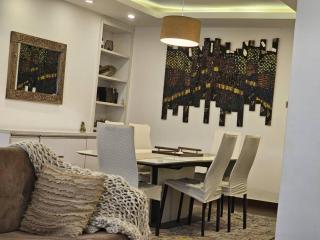 Comfortable 3 bedroom maisonette home away from home off Banana Island Road, Ikoyi - 0