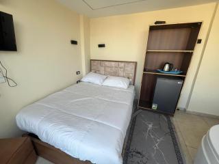 pyramids Middle East stay & tours - 1