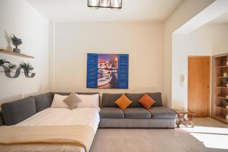 Sands Guesthouse G01 With Sofa Bed In Batroun - 4