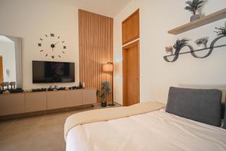 Sands Guesthouse G01 With Sofa Bed In Batroun - 1