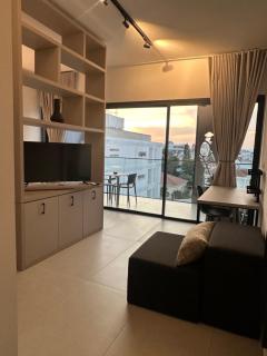 Nesseus Lux Suites - Near Unic & EUC - 1