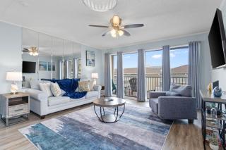 Waterfront Summer Vacay Free Private Beach Chairs & Umbrella Sleeps 5 - Destin - 6