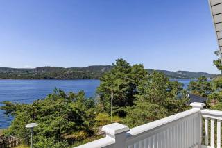 Beach House With Multiple Terraces In Holmsbu - 9