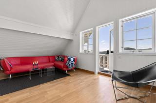 Beach House With Multiple Terraces In Holmsbu - 2