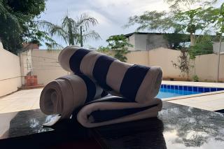 Piscina + 4 Quartos no Centro de Bonito - 0