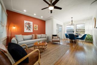 Little Italy Delight 3 bedroom backyard parking - 4