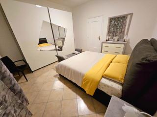 Stradivarius House - 4