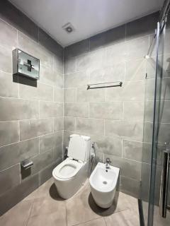 large & comfotable apartment close to everything - 5