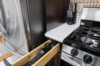 4 BR • Vaulted Living • Sleeps 11 - 1