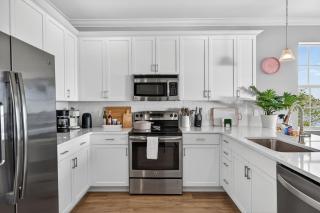 Luxury Oceanfront Island Oasis with Fishing Kayaking Paddleboarding - 6