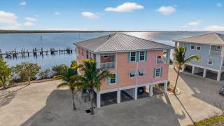 Luxury Oceanfront Island Oasis with Fishing Kayaking Paddleboarding - 0