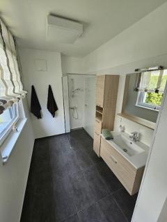 Design Apartment Velden am Wörthersee mit Terrasse & Parkplatz - 6