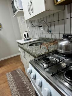 Lindo apartamento em Canasvieiras a uma quadra do mar - próximo ao Trapiche dos Barcos Piratas - 1