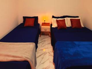 Golden Garden Hostel - 2