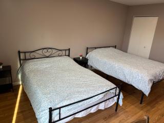 Near To CCBC ESSEX Room 202 - 4