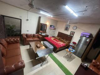 Secure Private Apartment Privacy Guaranteed - 3