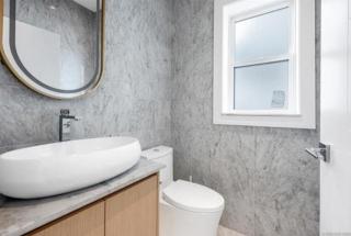 Luxury & brand-new Cozy duplex in South Vancouver - 3