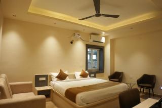 Hotel Jasraj Inn - 2