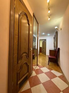 Воскресенская 12- 2 кв Евро Центр - 6