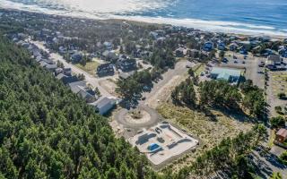 Pelican Beach House - 6