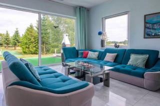 Luxurious holiday home with swimming pool - 0